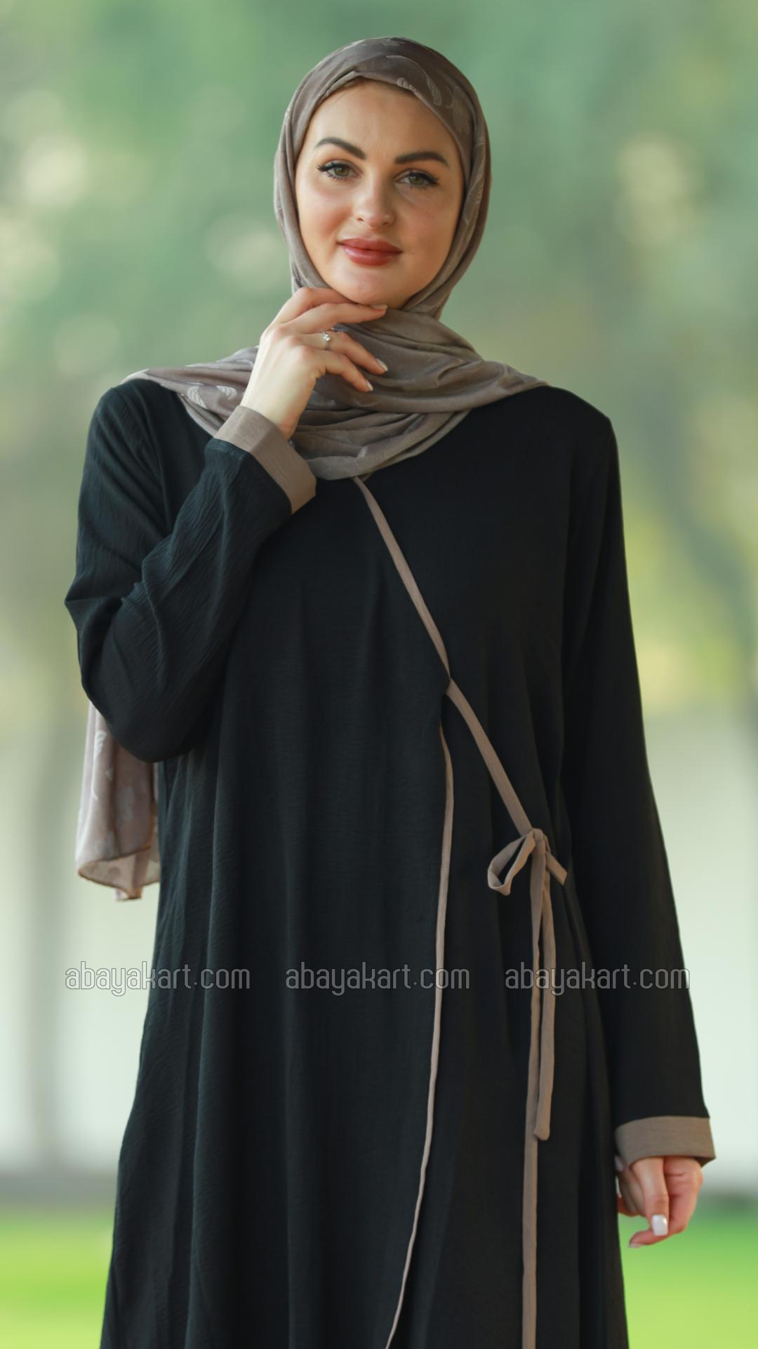 Bulk FrontOpen Modest Dress with Piping on the Front and a Belt in Black